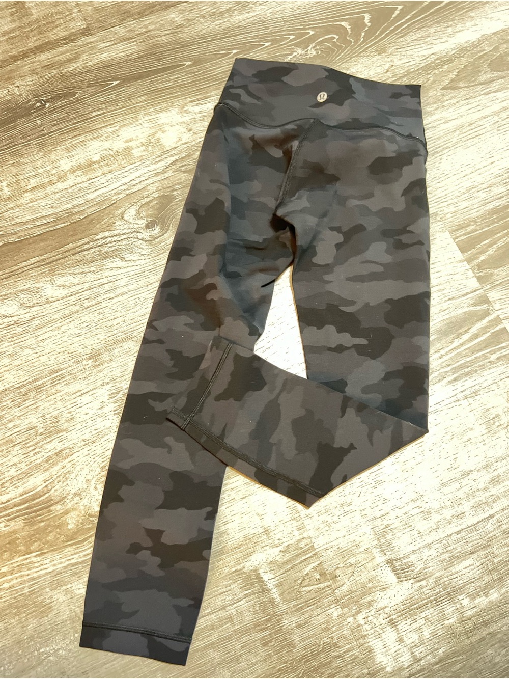 lululemon athletica Girls' Black & Gray Camo Leggings
